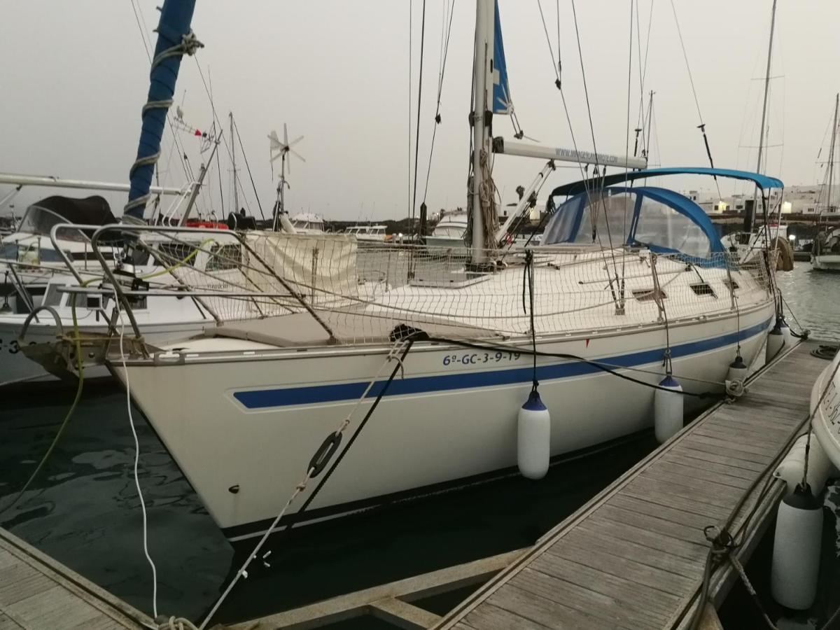 فندق Magnifico Barco En La Graciosa كاليتا دي سيبو المظهر الخارجي الصورة