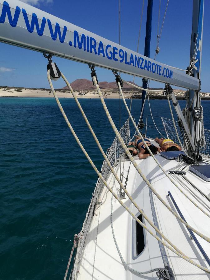 فندق Magnifico Barco En La Graciosa كاليتا دي سيبو المظهر الخارجي الصورة